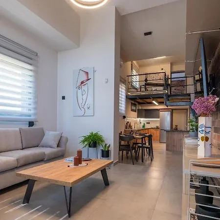 Zeus Mountain - Newtown Residences