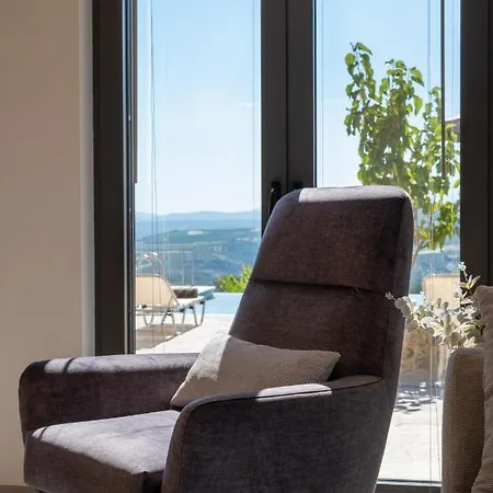 Zeus Mountain - Newtown Residences Apartamento Vasilies